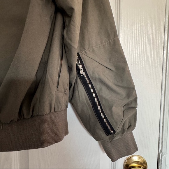 Green Zip-Up Bomber Jacket size small - Picture 8 of 11